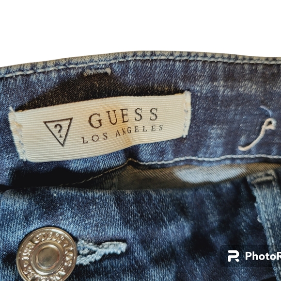 Women Guess jeans size 28 - Picture 2 of 4